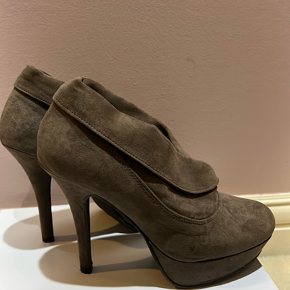Brown ankle boots